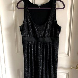 Express Stretch Dress with light sparkle